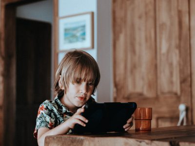 Rodzicielstwo a świat cyfrowy dzieci i młodzieży